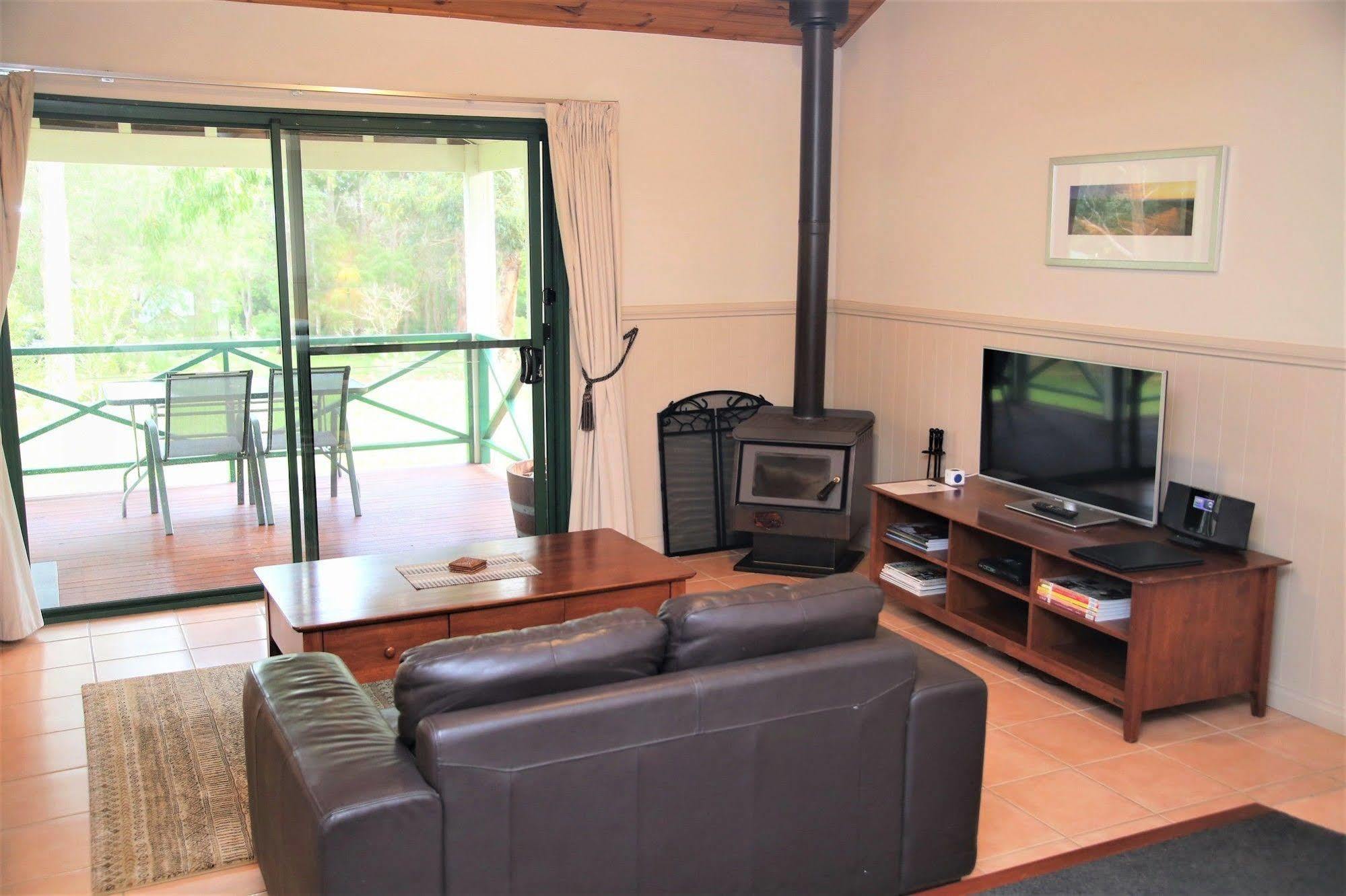 Bushy Lake Chalets Margaret River Exteriör bild