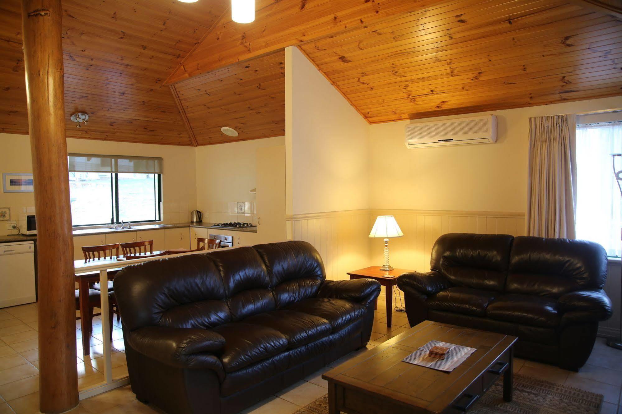 Bushy Lake Chalets Margaret River Exteriör bild