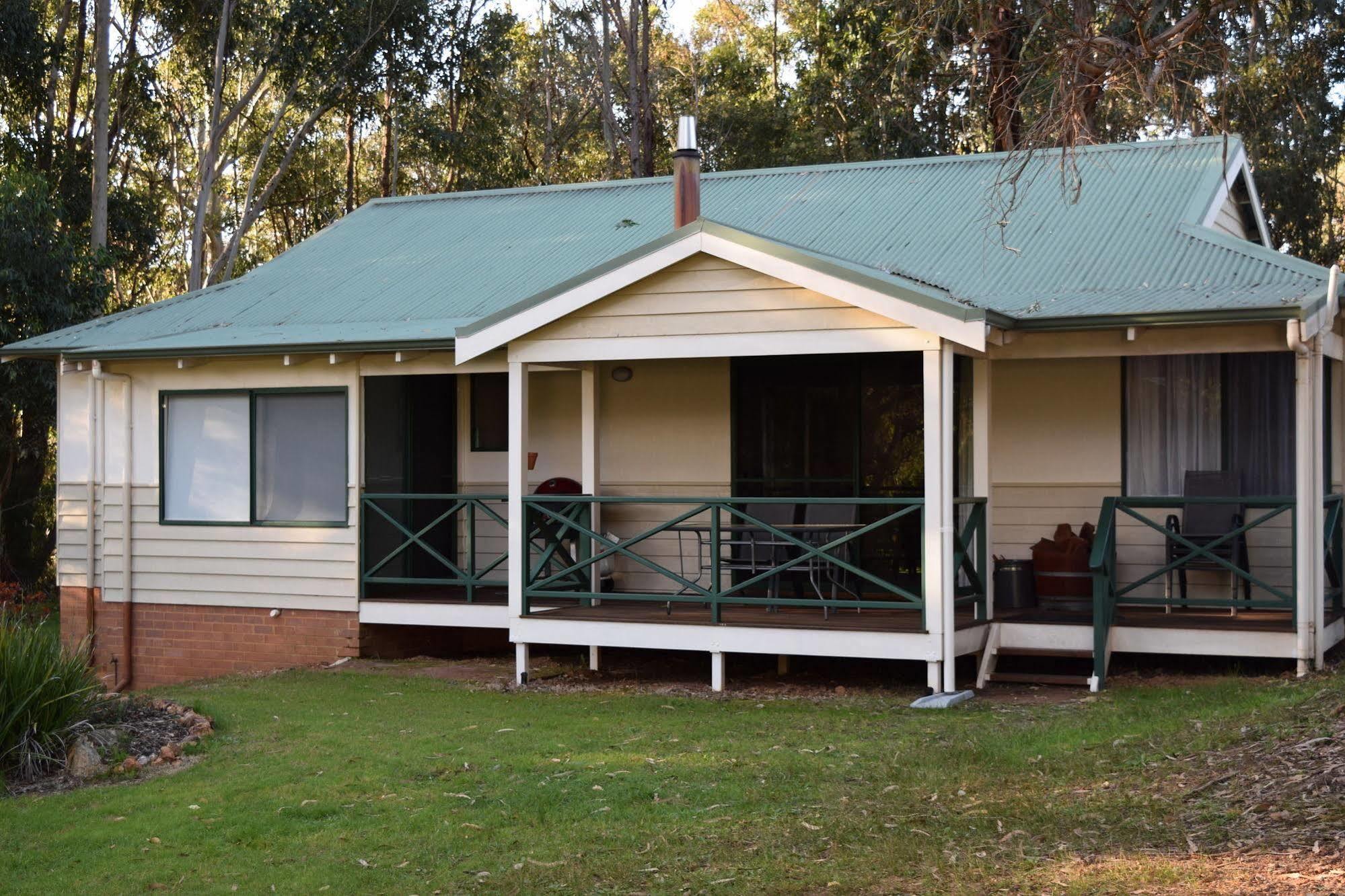Bushy Lake Chalets Margaret River Exteriör bild